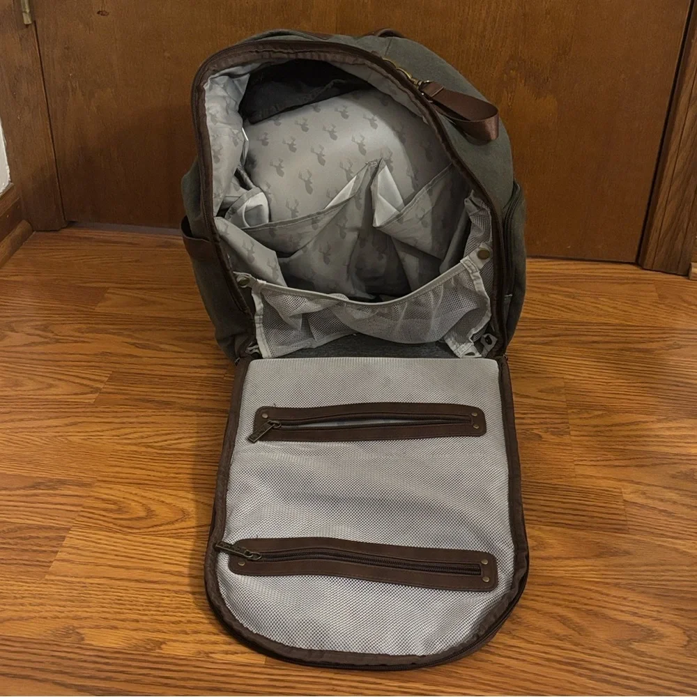 Itzy Ritzy limited first edition Cole + Chelsea DeBoer camo diaper boss bag